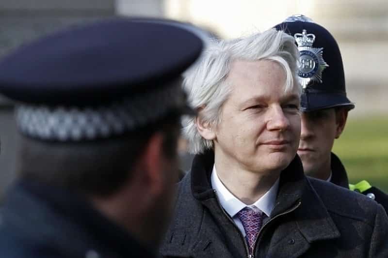 Julian Assange - hackers más famosos
